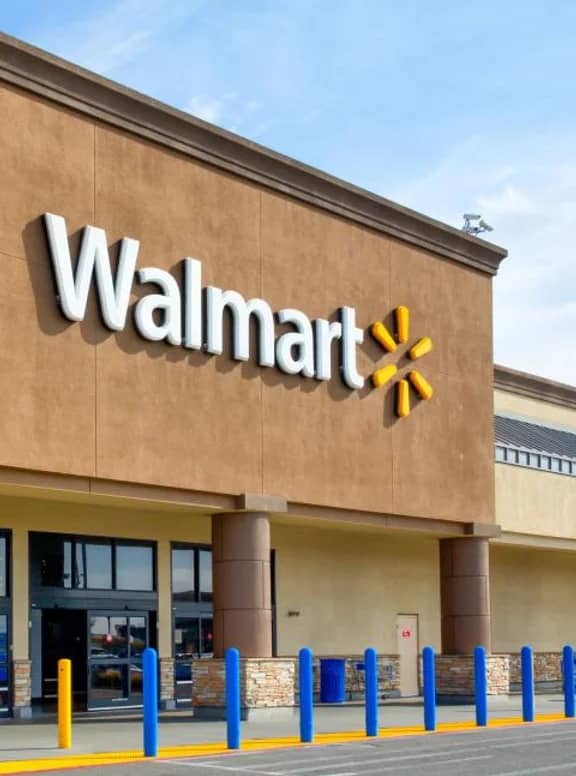 Photo of Walmart storefront